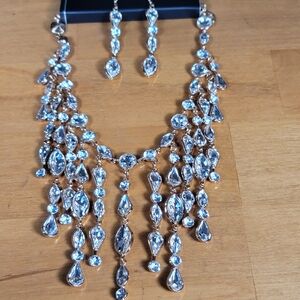 Elegant Gold and Silver Women's Jewelry Set